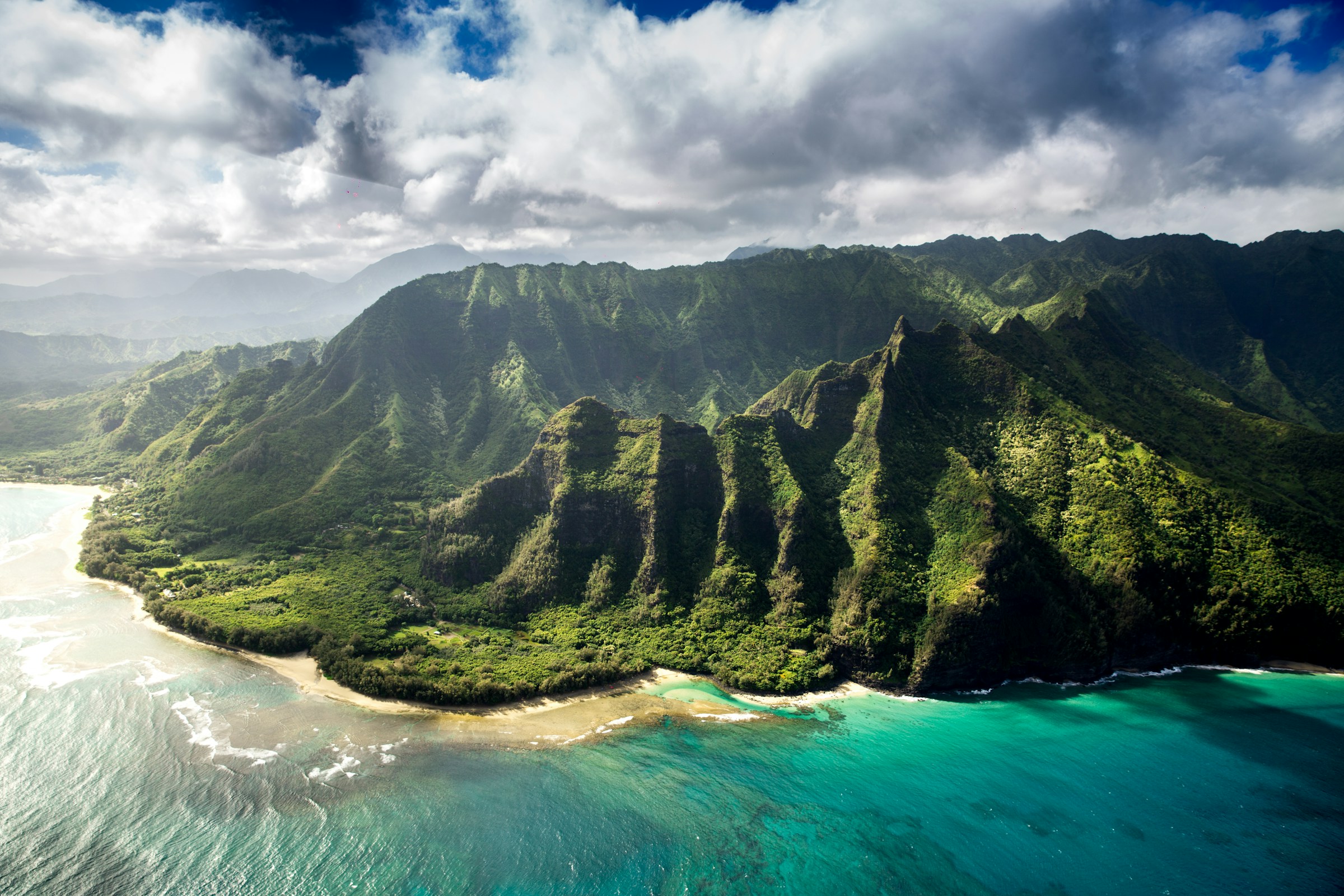 Ultimate Hawaii Travel Guide: What to Know & Where to Go