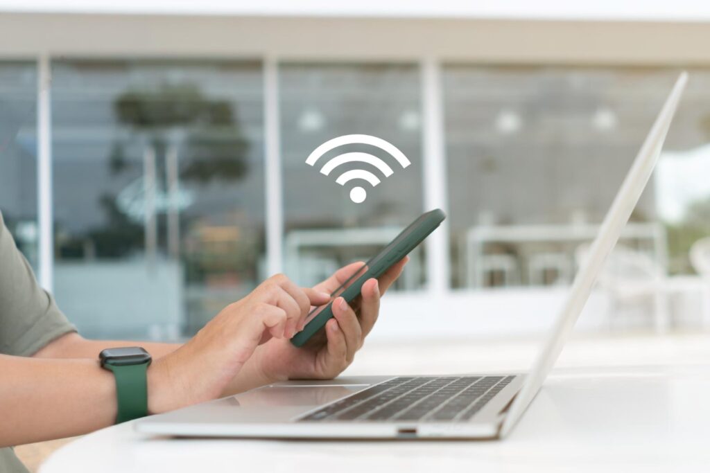 How to Find Reliable Wi-Fi and Workspaces While Traveling for Seamless Remote Productivity